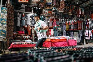 BIB: 
                            <button type="button" onclick="openModal(25581939)" class="btn btn-primary btn-sm float-right btn-popup" data-toggle="modal" data-target=".modal-high-quality">
                        <i class="fas fa-shopping-cart"></i> Add to Cart
                    </button>
                                            <button type="button" onclick="isThisMe(25581939, true)" class="btn btn-success btn-sm float-right btn-popup btn-isme hidden" data-toggle="tooltip" data-placement="bottom" title="นี่คือรูปของคุณใช่ไหม คลิกที่นี่เพื่อเอาเข้าอัลบั้ม">
                        <i class="fas fa-plus"></i> Add to album
                    </button>
                    <button type="button" onclick="isThisMe(25581939, false)" class="btn btn-warning btn-sm float-right btn-popup btn-isnotme hidden">
                        <i class="fas fa-ban"></i> Remove from album
                    </button>